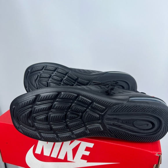 Nike Womens Air Max Axis Black Size 8 - Picture 3 of 5